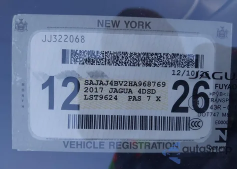 2017 Jaguar Xe 35T Premium из США, поврежденный, VIN SAJAJ4BV2HA968769